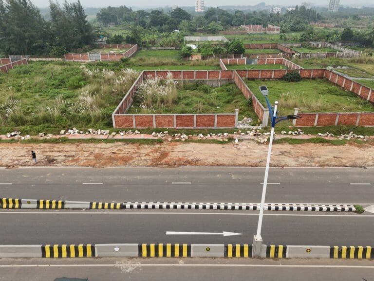 Sector 10, Beside 300ft 10 Katha Plot in Purbachal