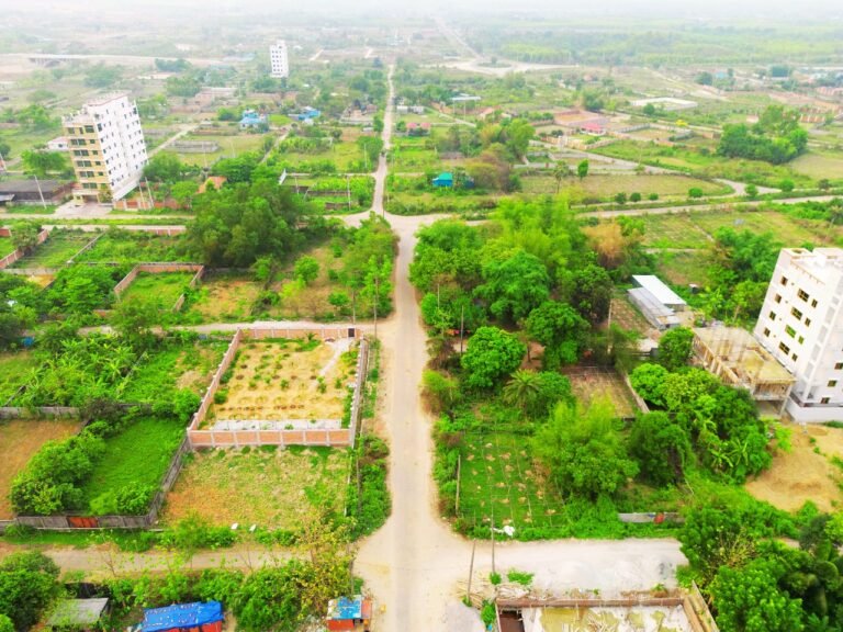 South Facing 5 Katha Near 150ft
