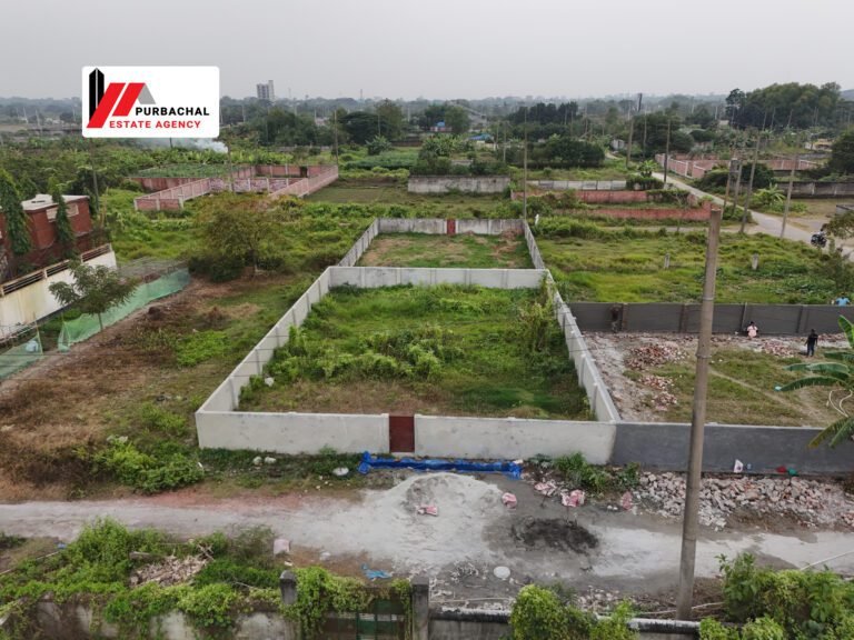5 Katha Near Lake in Sector 25