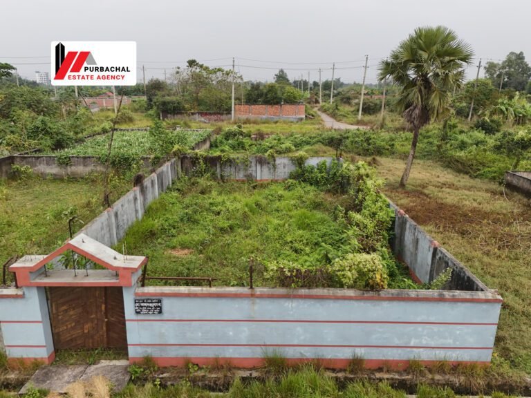 7.5 Katha in Sector 27 Near 150ft