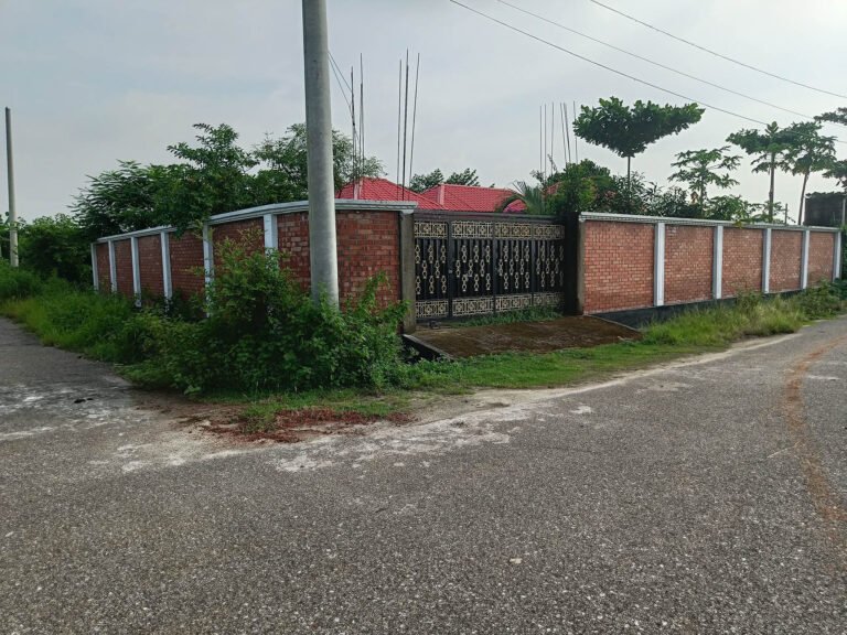 75ft/30ft Corner 10 Katha Near Lake